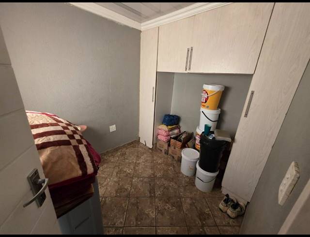 3 BEDROOM HOUSE FOR SALE IN THE ORCHARDS